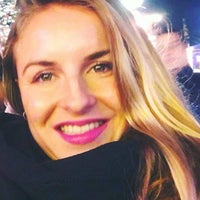Charlotte Peet headshot