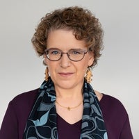 Emily M. Bender headshot
