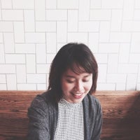 Michelle Anindya headshot
