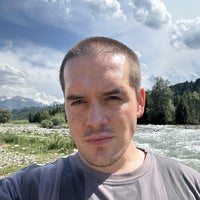 Gus Rick headshot