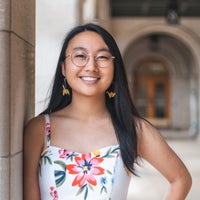 Helen Li headshot