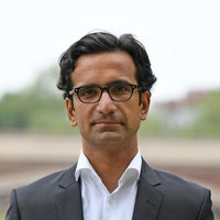 Mehran Gul headshot