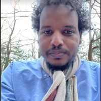 Mohamed Suliman headshot
