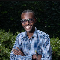 Maurice Oniang’o headshot